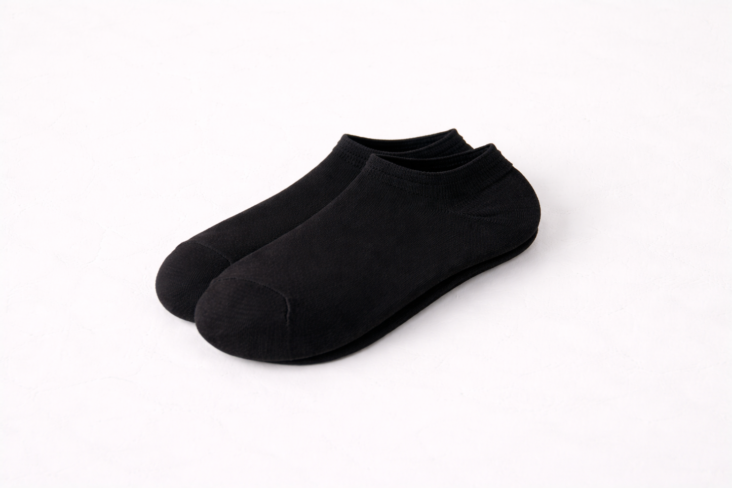 Classic Low-Cut Ankle Socks – Black & White (1/3/5 Pairs)